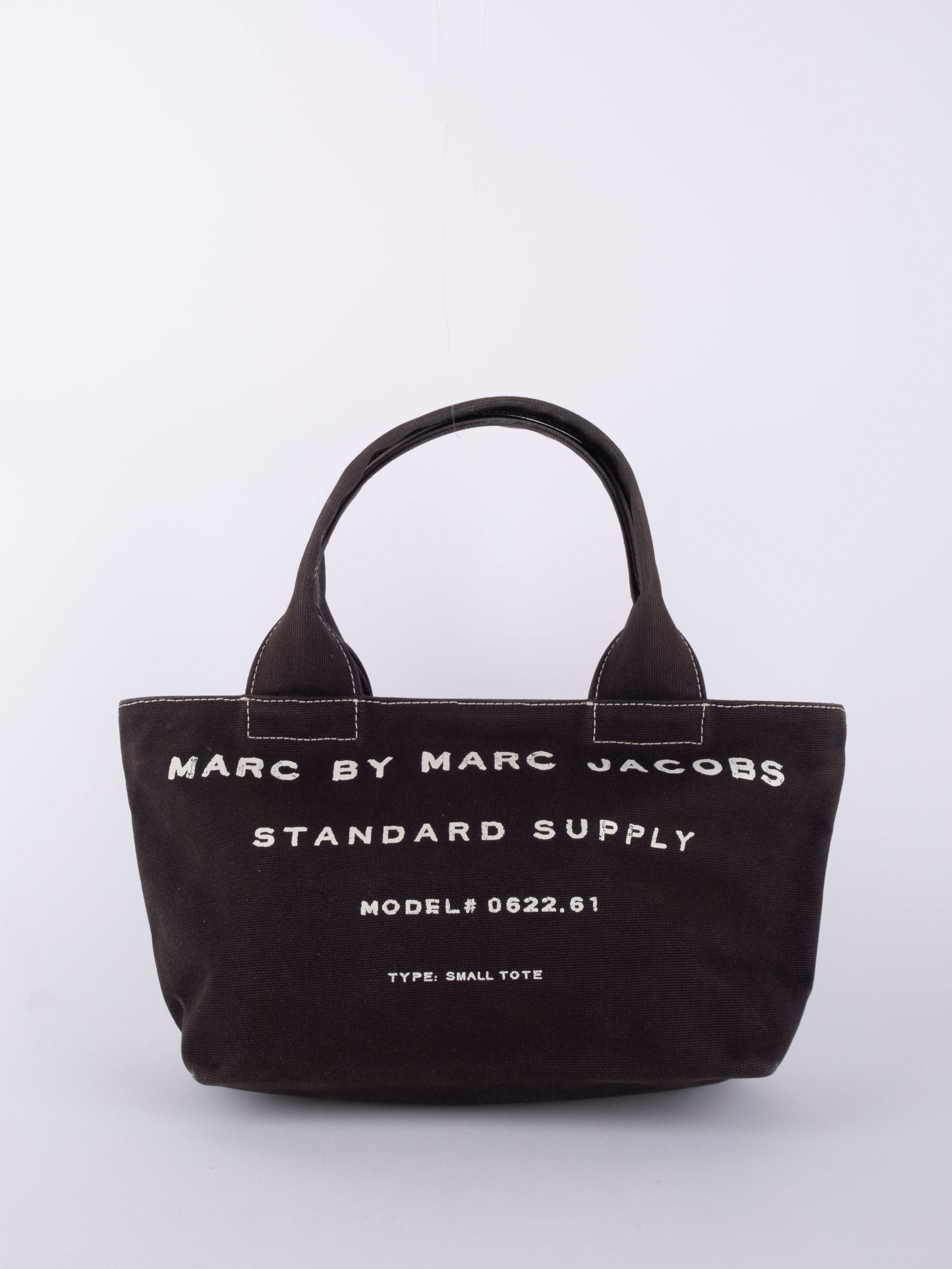 MARC JACOBS 22600036411522