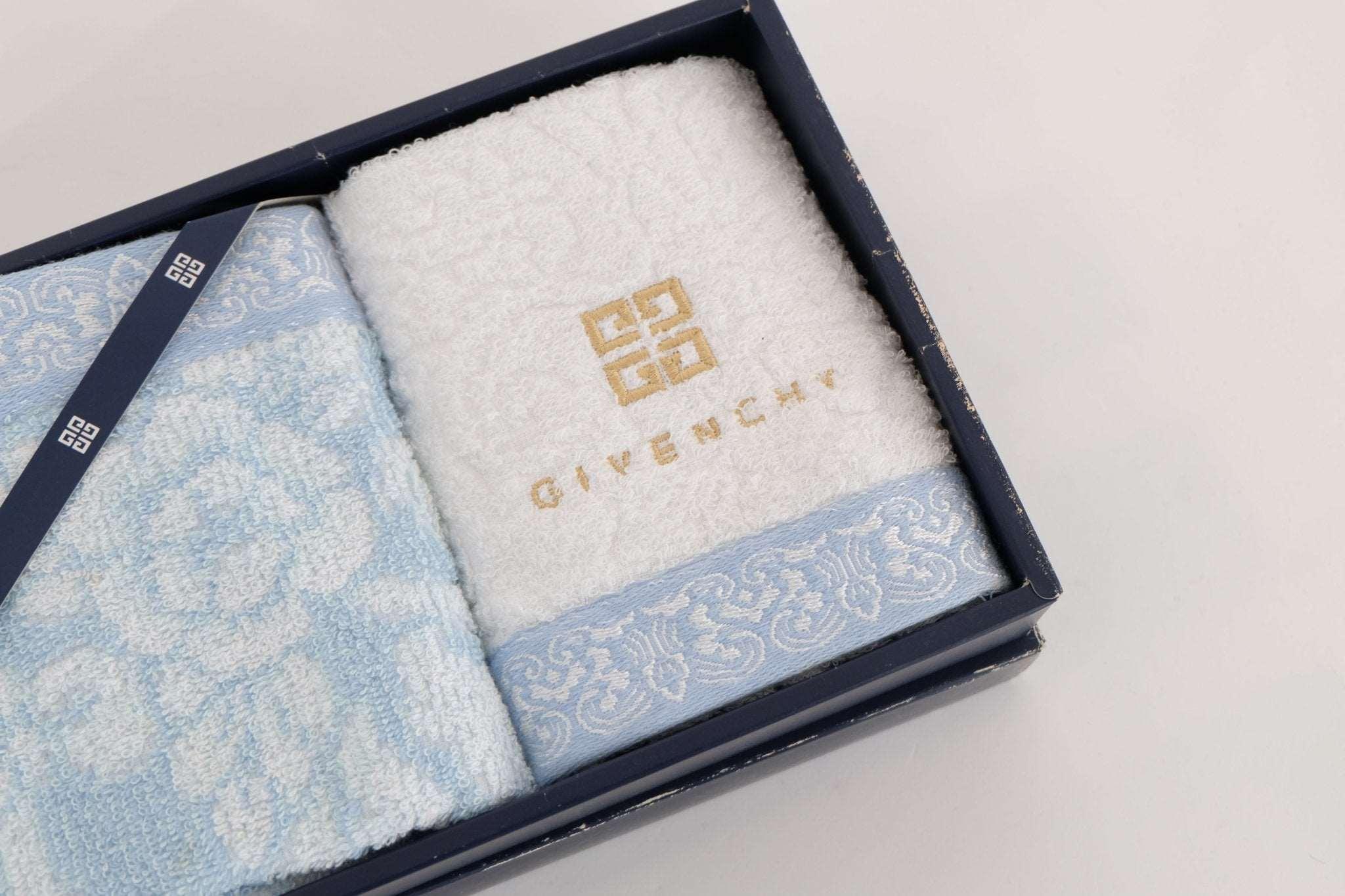 Bath Towel Set Volver Givenchy