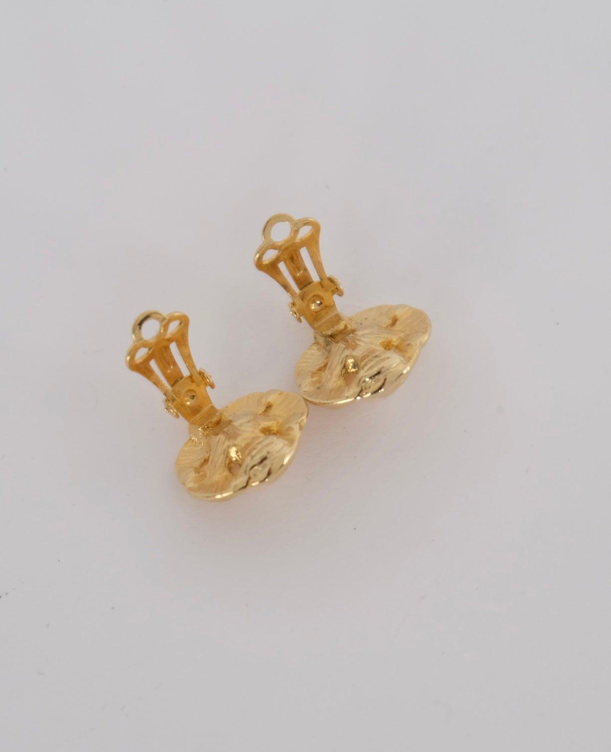 Golden Pearl Clip Earrings - Volver